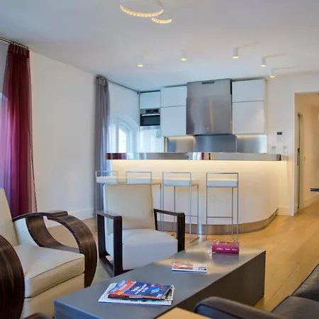 Apolline - Luxury 3br Quai Saint-michel Cathedral Views Paris